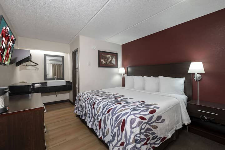 Room 7 of 25
