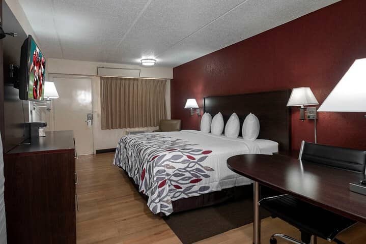 Room 15 of 25