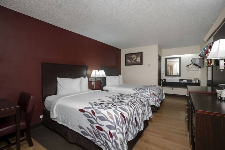 Room 12 of 25