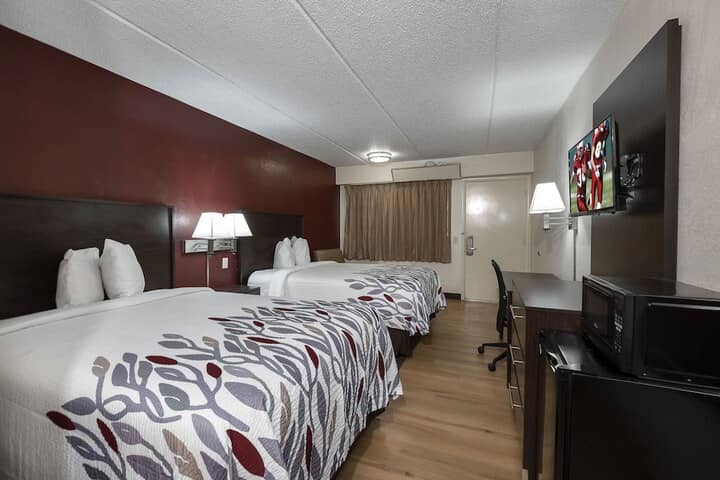 Room 9 of 25