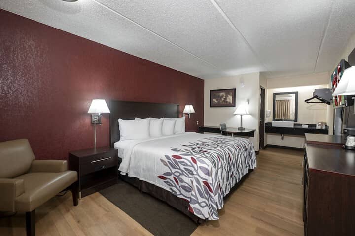 Room 13 of 25